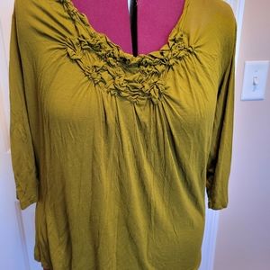 3/4 Sleeve Green Shirt